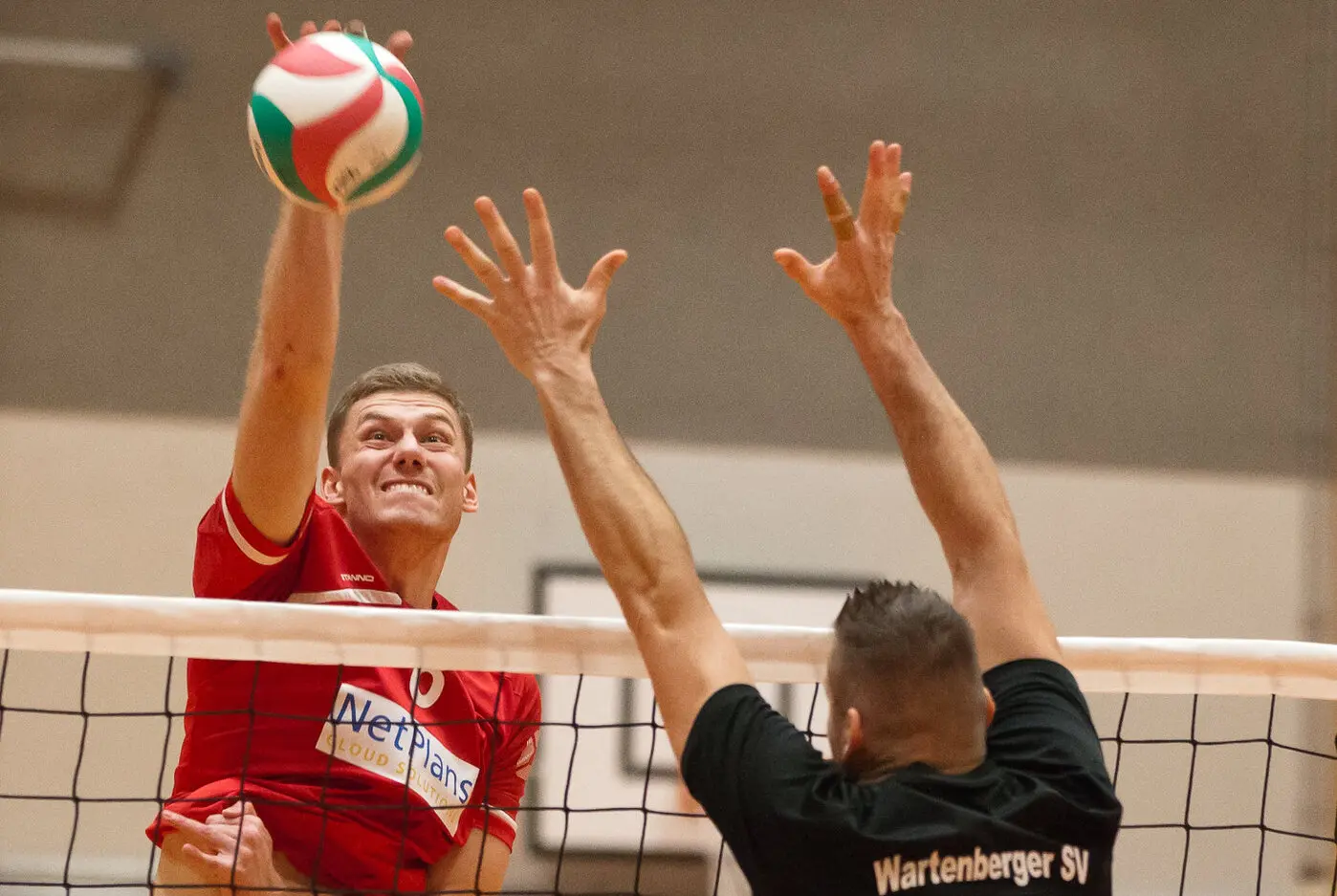 Die Lufthoheit in Person, über den Block ist seine Spezialität