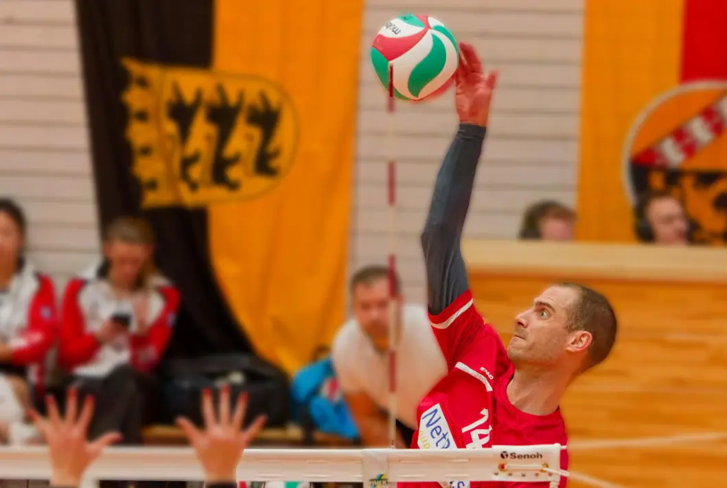 Auf allen Positionen top, Abwehrspezialist und hat im Angriff immer eine Lösung