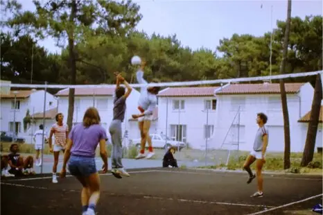 1979-SC-Baden-Baden-Volleyball-auf-Asphalt.jpg